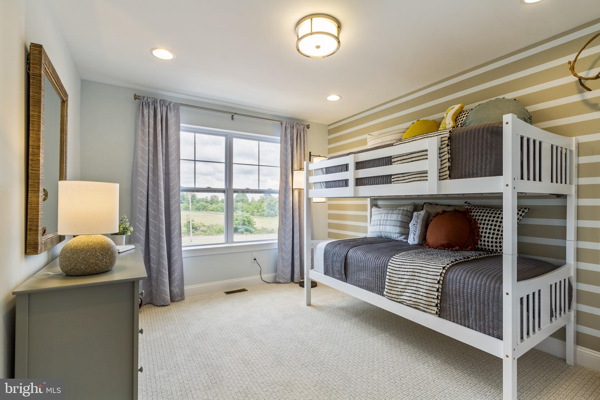 WESTVIEW SQUARE - Residential