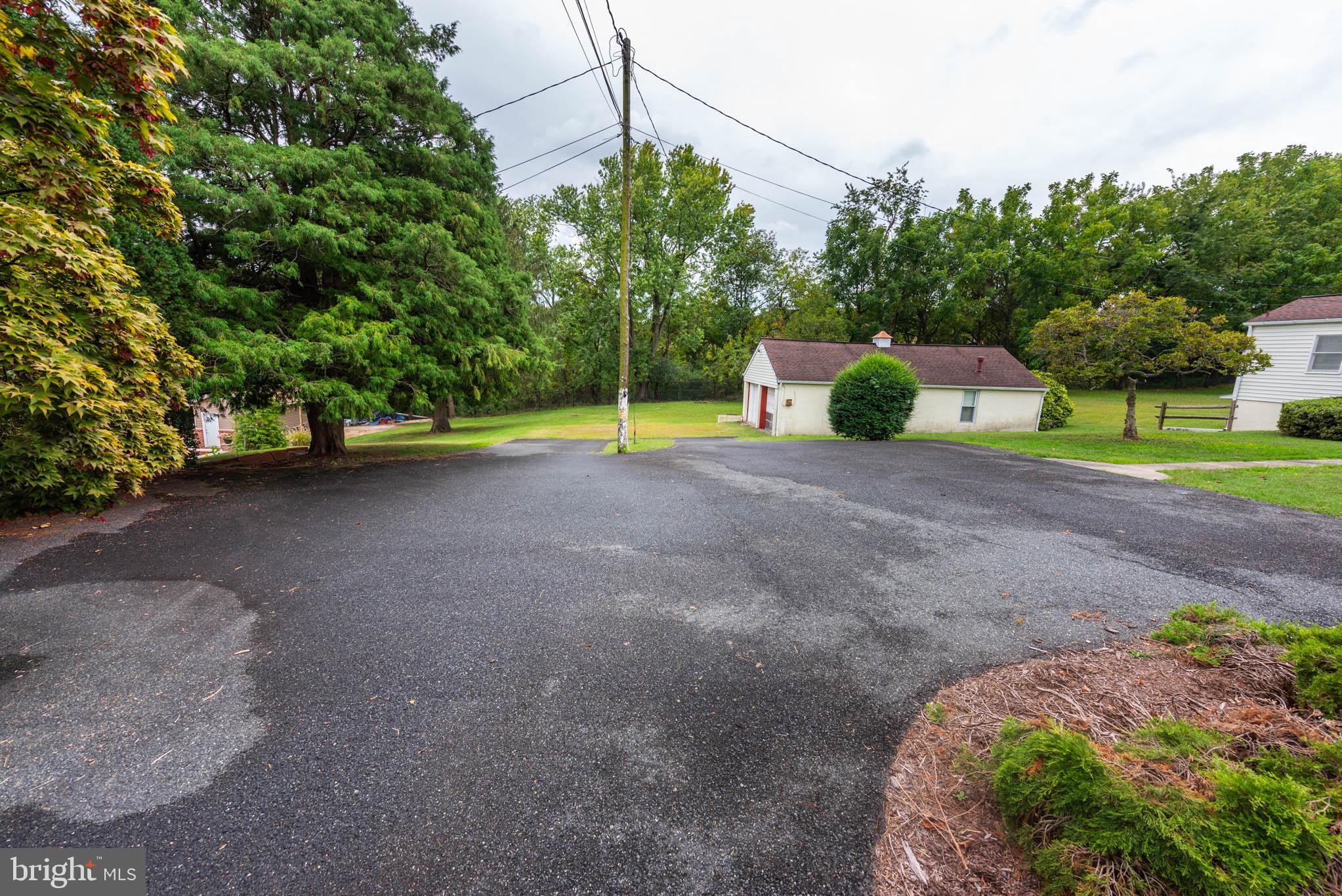 CARNEY GROVE - Residential