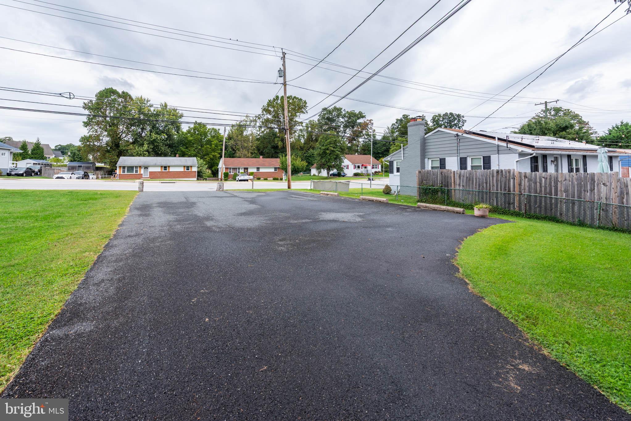 CARNEY GROVE - Residential