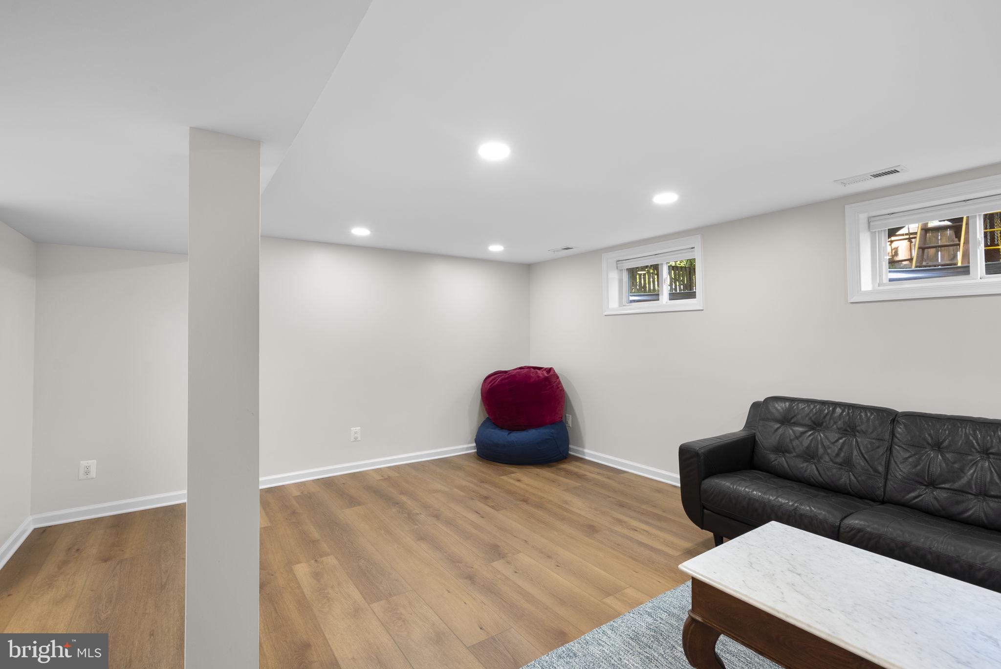 WOODMOOR - Residential