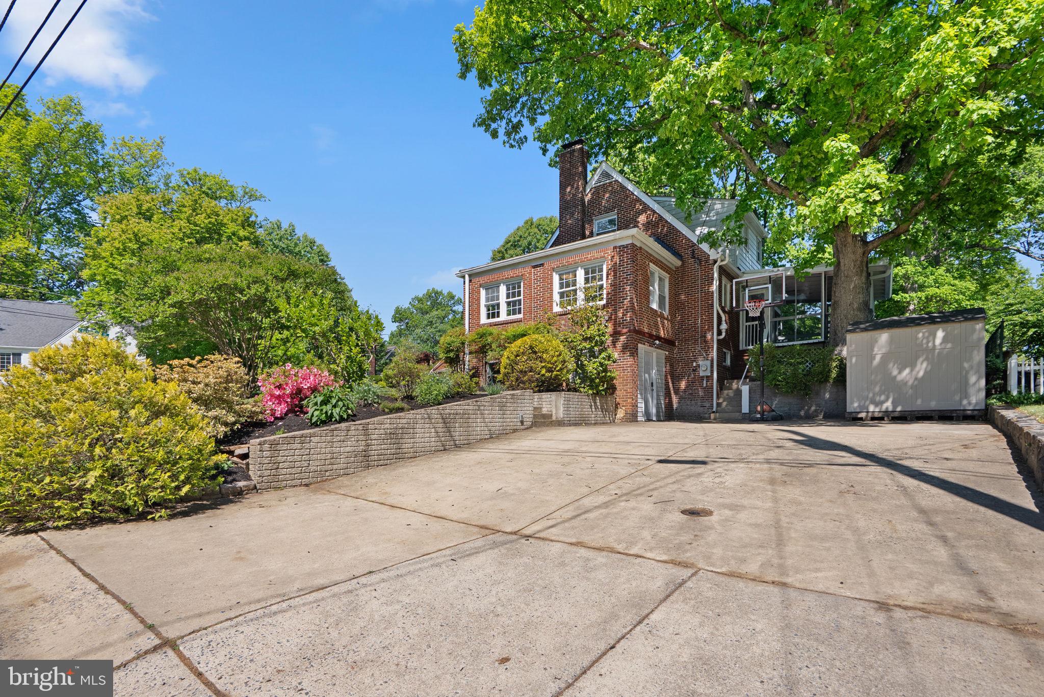 WOODMOOR - Residential