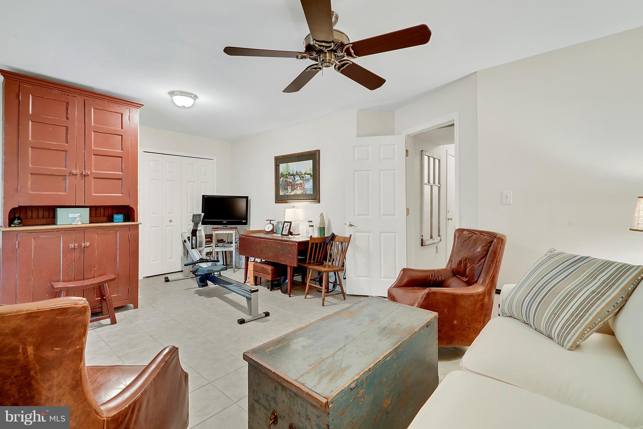 PLANE TREE - Residential