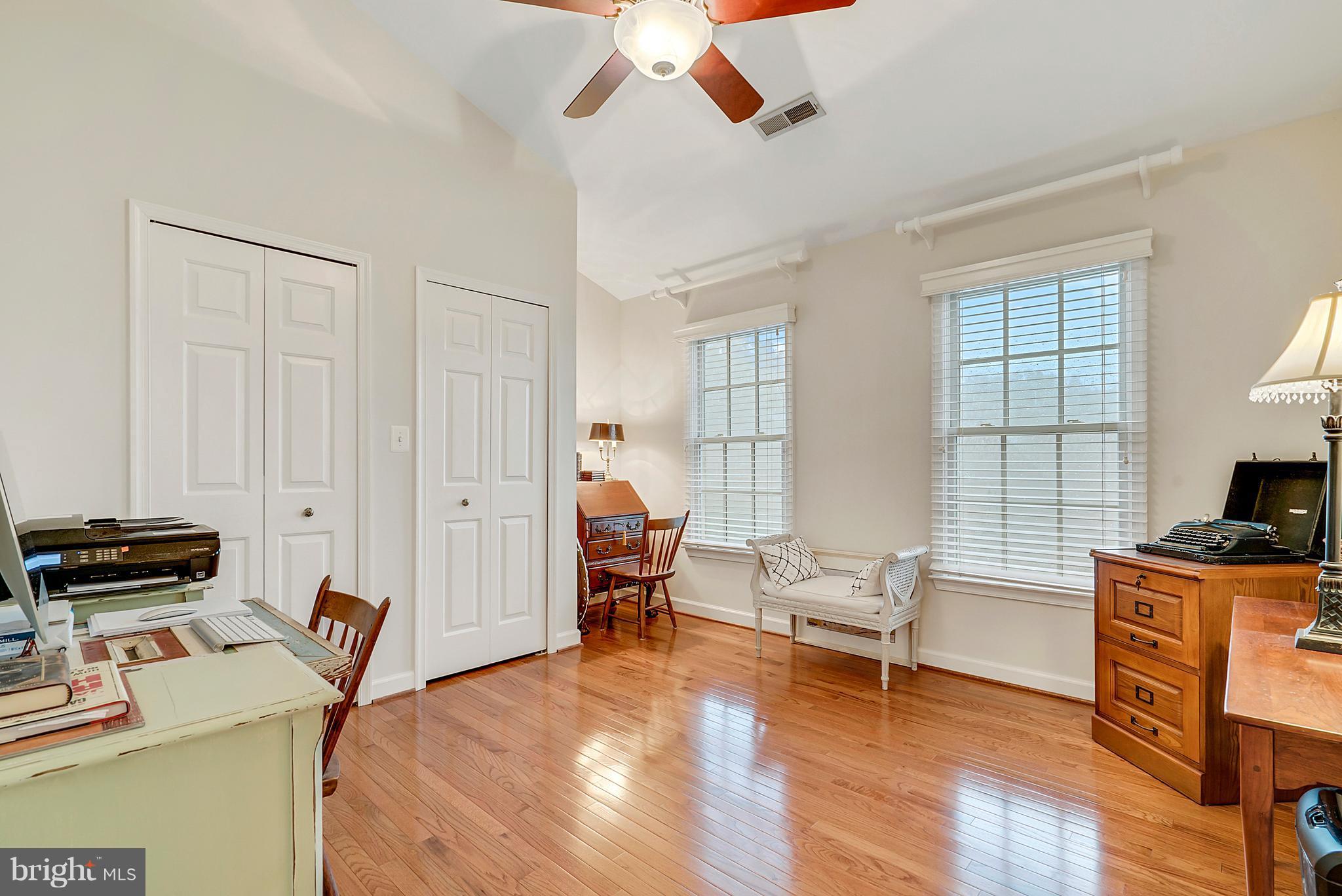 PLANE TREE - Residential