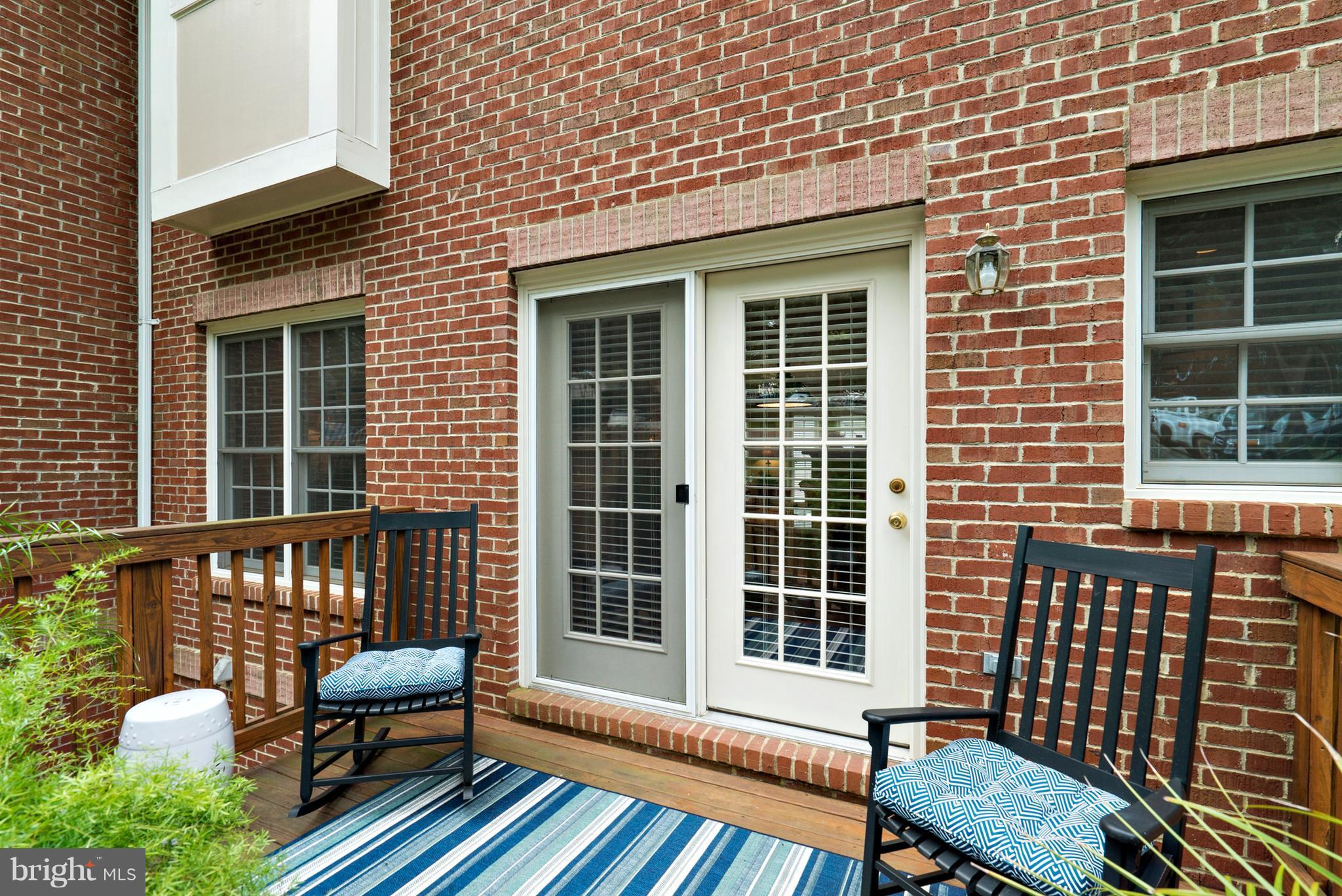 PLANE TREE - Residential