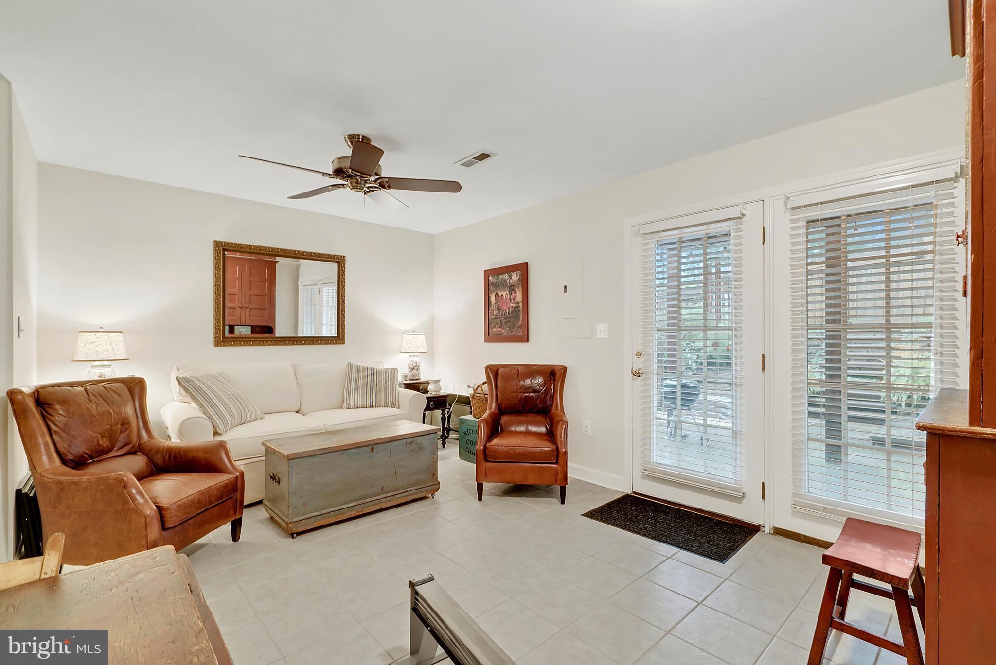 PLANE TREE - Residential