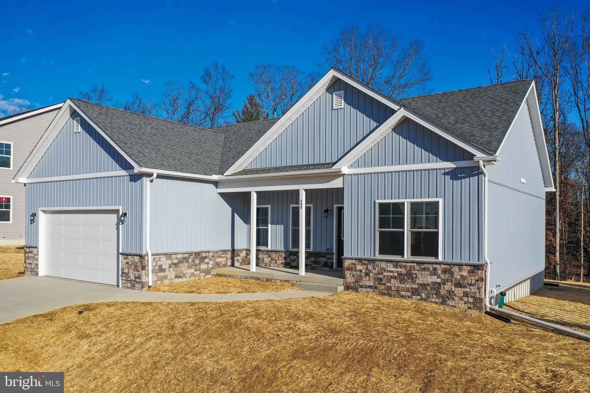 MIDDLE CREEK VISTAS - Residential