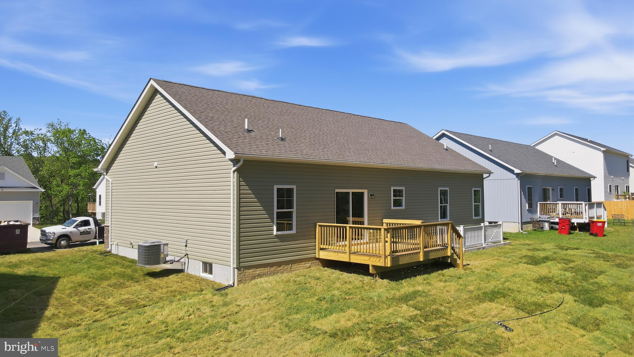 MIDDLE CREEK VISTAS - Residential
