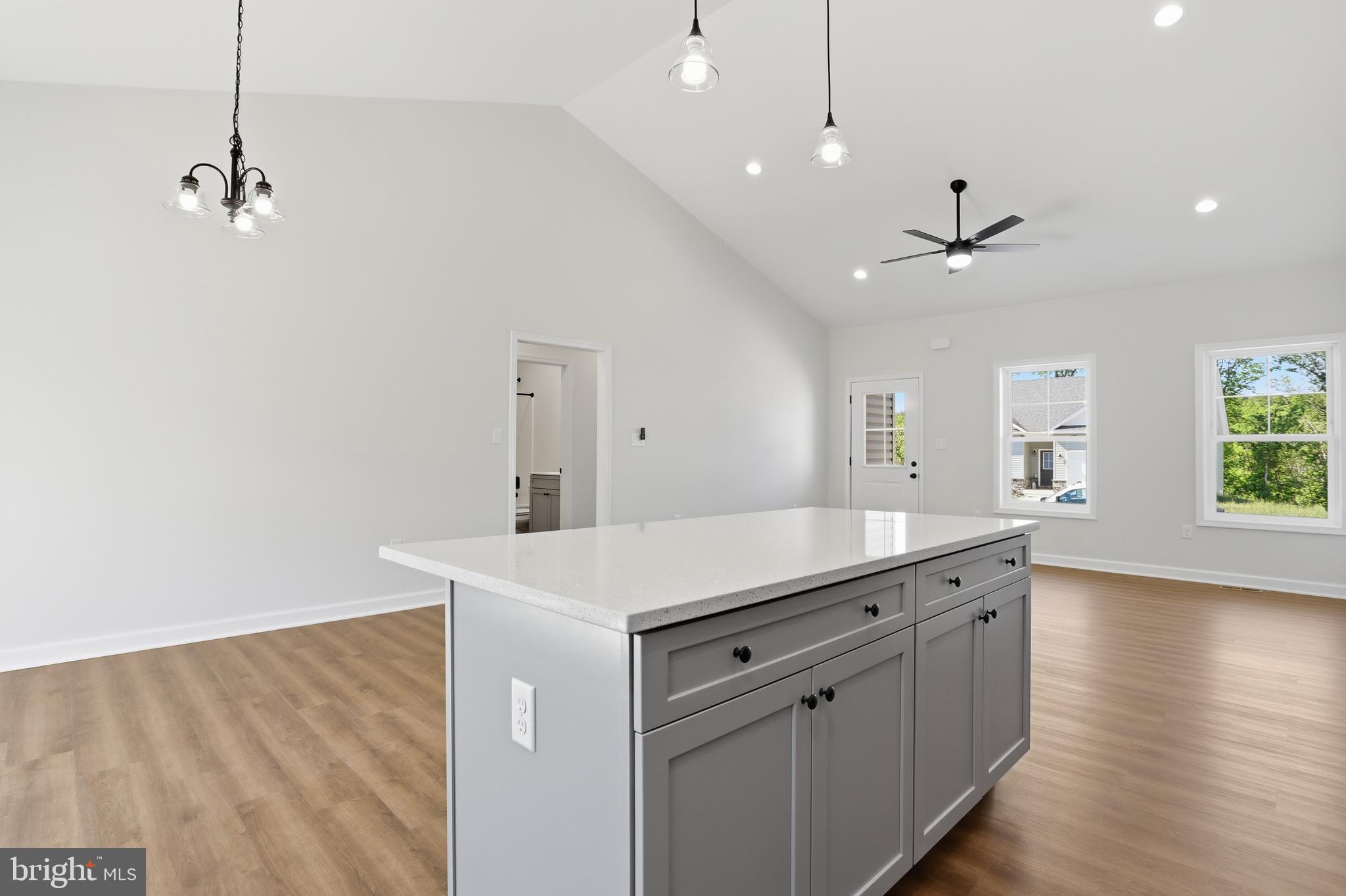 MIDDLE CREEK VISTAS - Residential