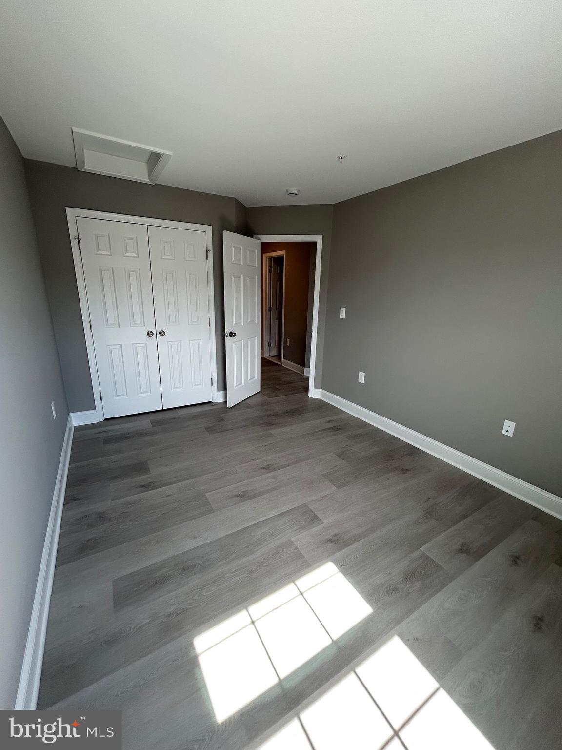 HOLLY WOODS - Residential