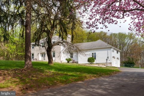 Tiny photo for 304 Schoolhouse Road, MONROE TOWNSHIP, NJ 08831 (MLS # NJMX2011492)