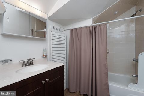 Tiny photo for 304 Schoolhouse Road, MONROE TOWNSHIP, NJ 08831 (MLS # NJMX2011492)