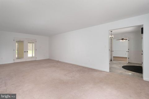 Tiny photo for 304 Schoolhouse Road, MONROE TOWNSHIP, NJ 08831 (MLS # NJMX2011492)