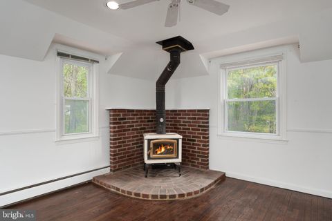 Tiny photo for 304 Schoolhouse Road, MONROE TOWNSHIP, NJ 08831 (MLS # NJMX2011492)