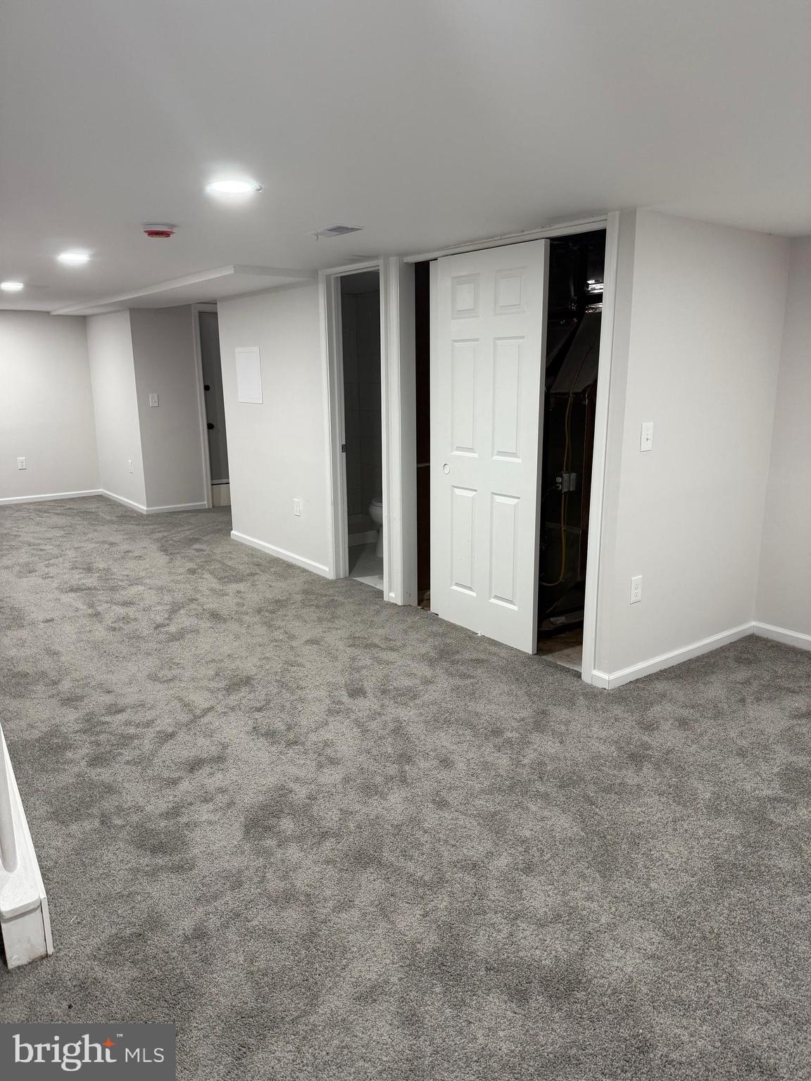 FOUR BY FOUR - Residential Lease