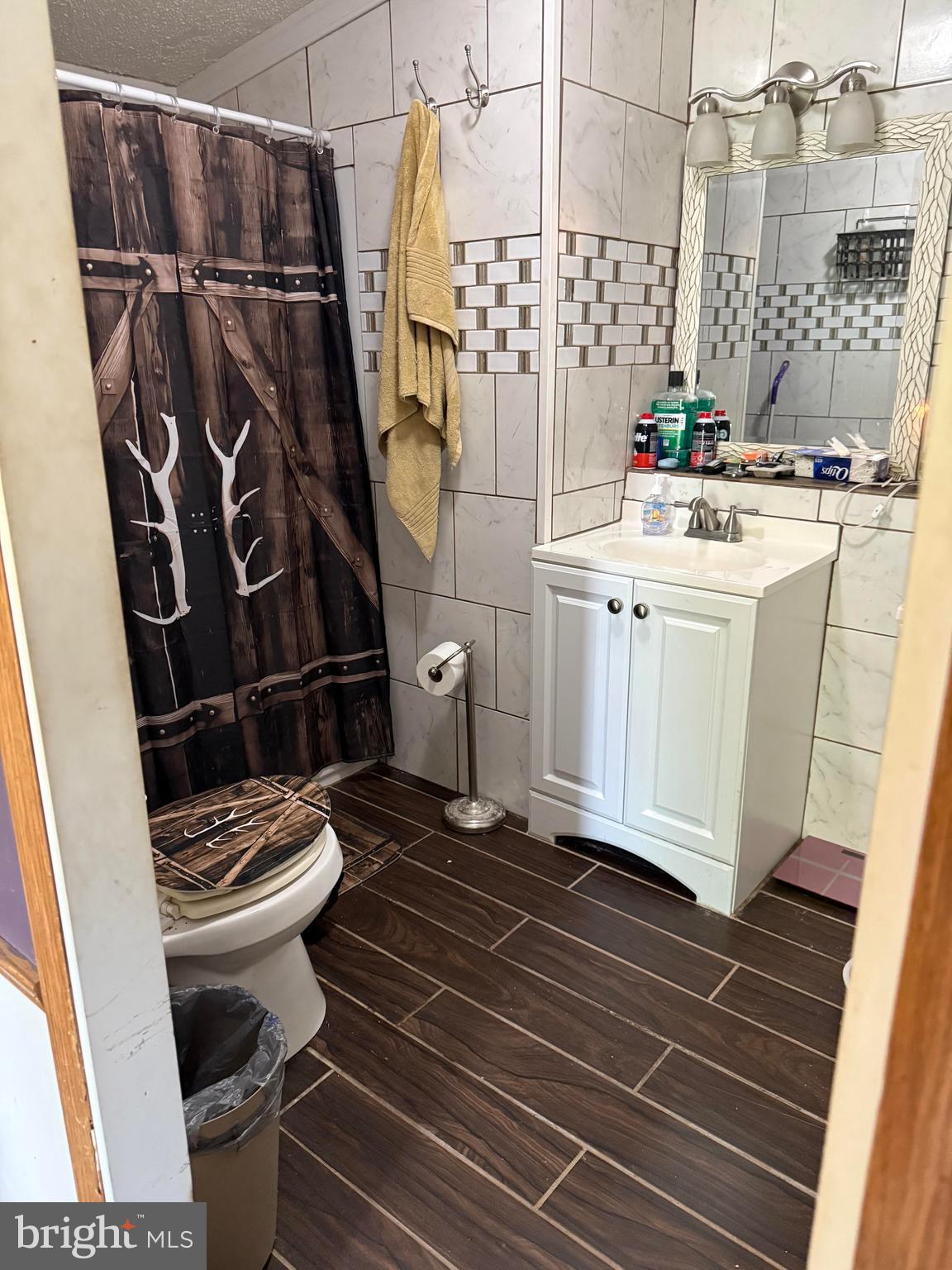 TALL OAK ESTATES - Residential