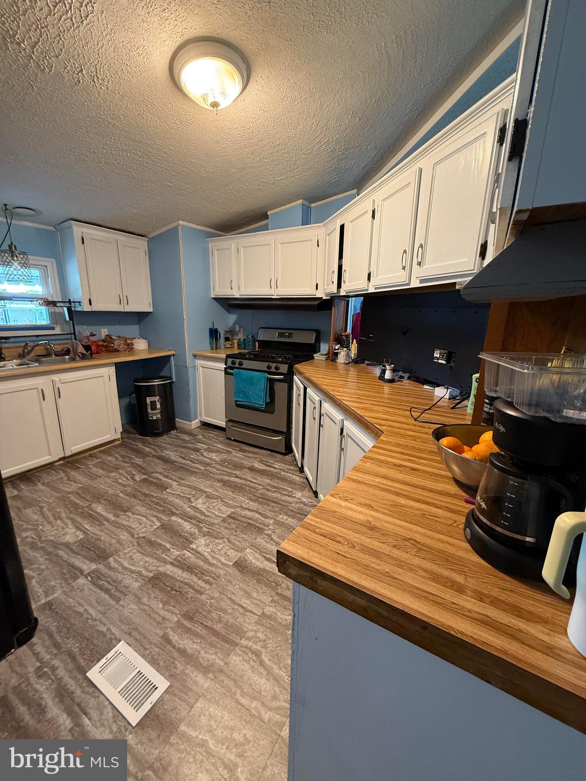 TALL OAK ESTATES - Residential