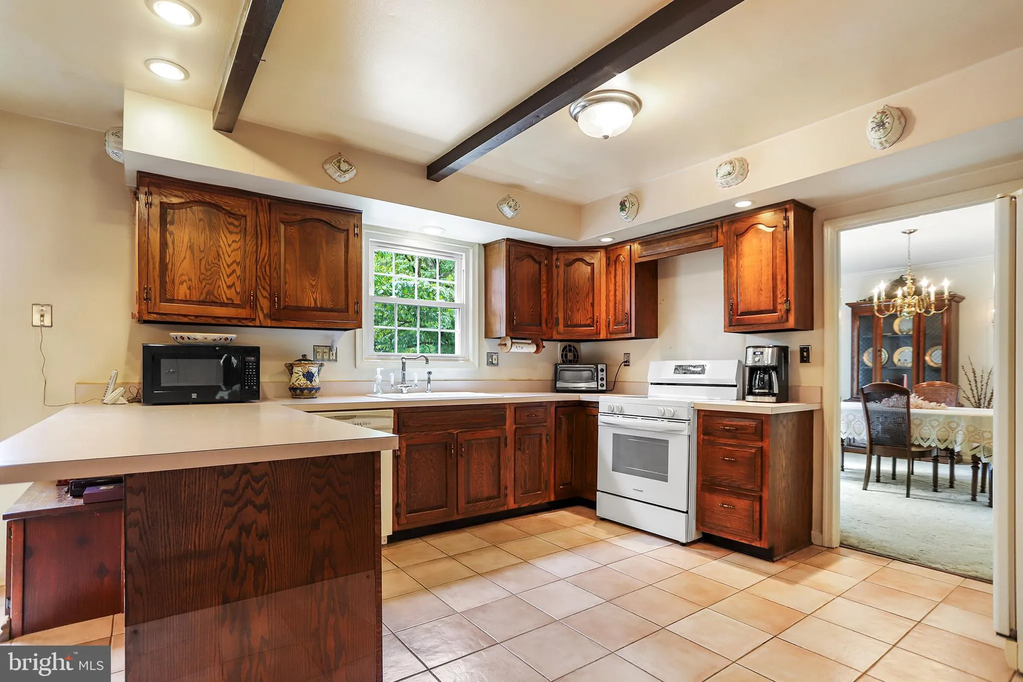 West Chester, Pennsylvania 19382, United States, 4 Bedrooms Bedrooms, ,3 BathroomsBathrooms,Residential,Active,186597