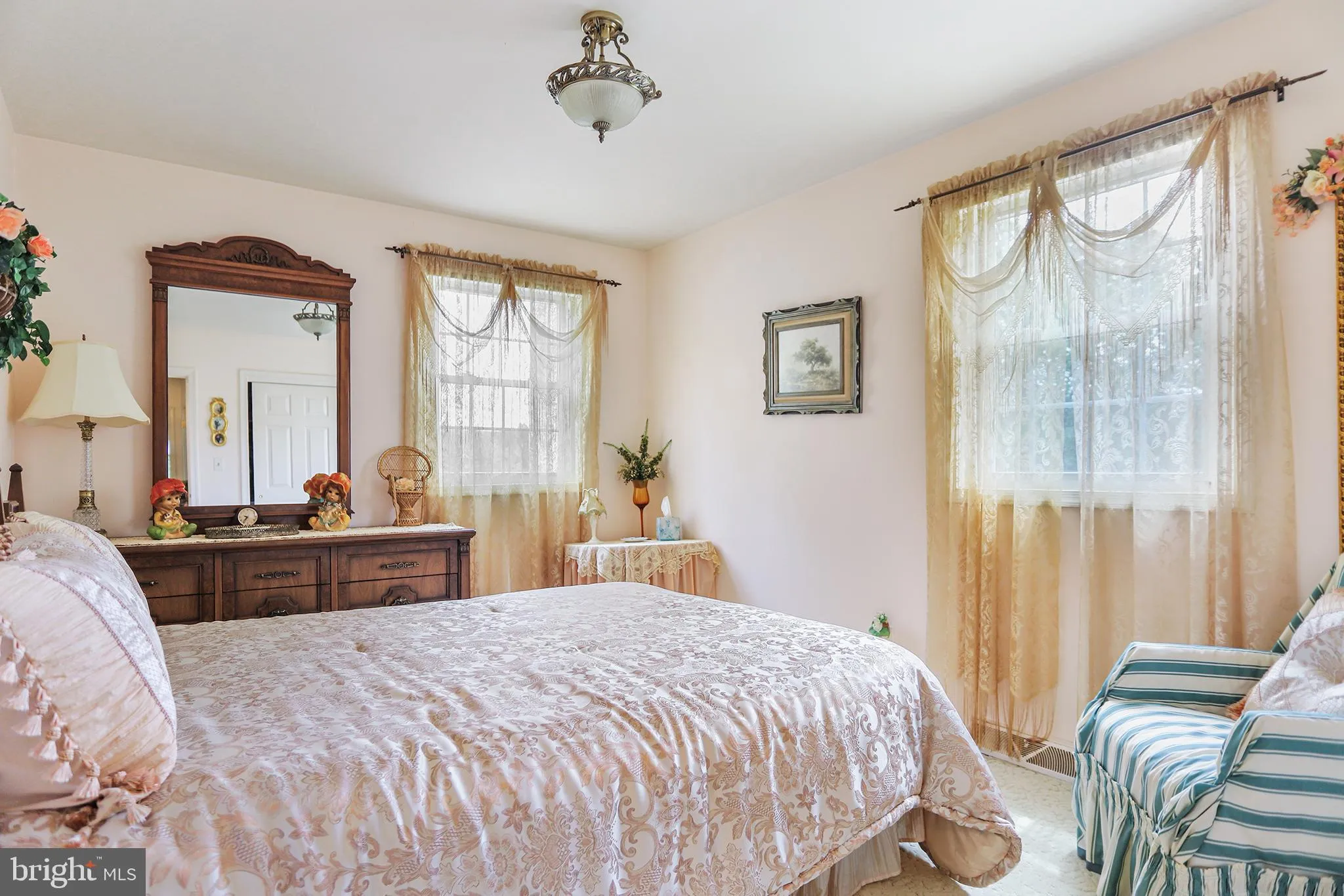 West Chester, Pennsylvania 19382, United States, 4 Bedrooms Bedrooms, ,3 BathroomsBathrooms,Residential,Active,186597