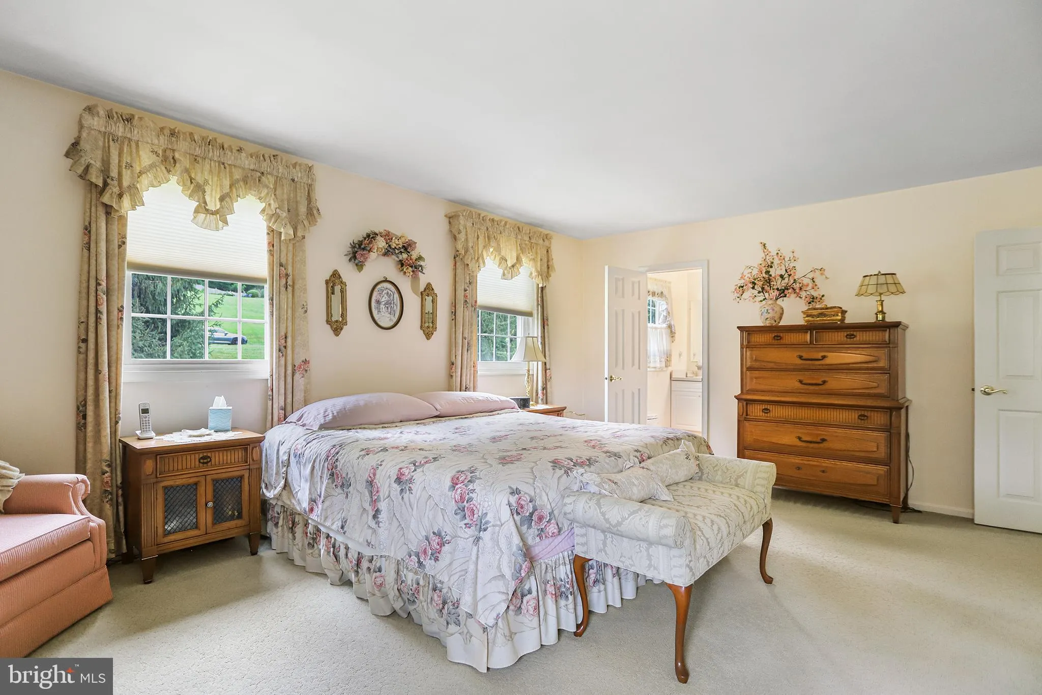 West Chester, Pennsylvania 19382, United States, 4 Bedrooms Bedrooms, ,3 BathroomsBathrooms,Residential,Active,186597