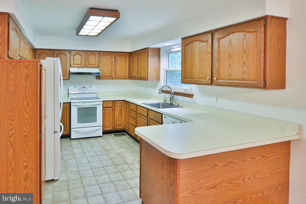 WATER OAK FOREST - Residential