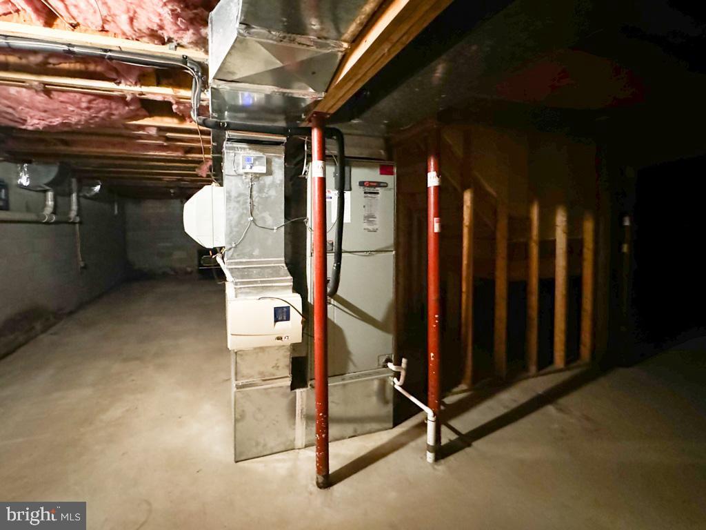 WATER OAK FOREST - Residential