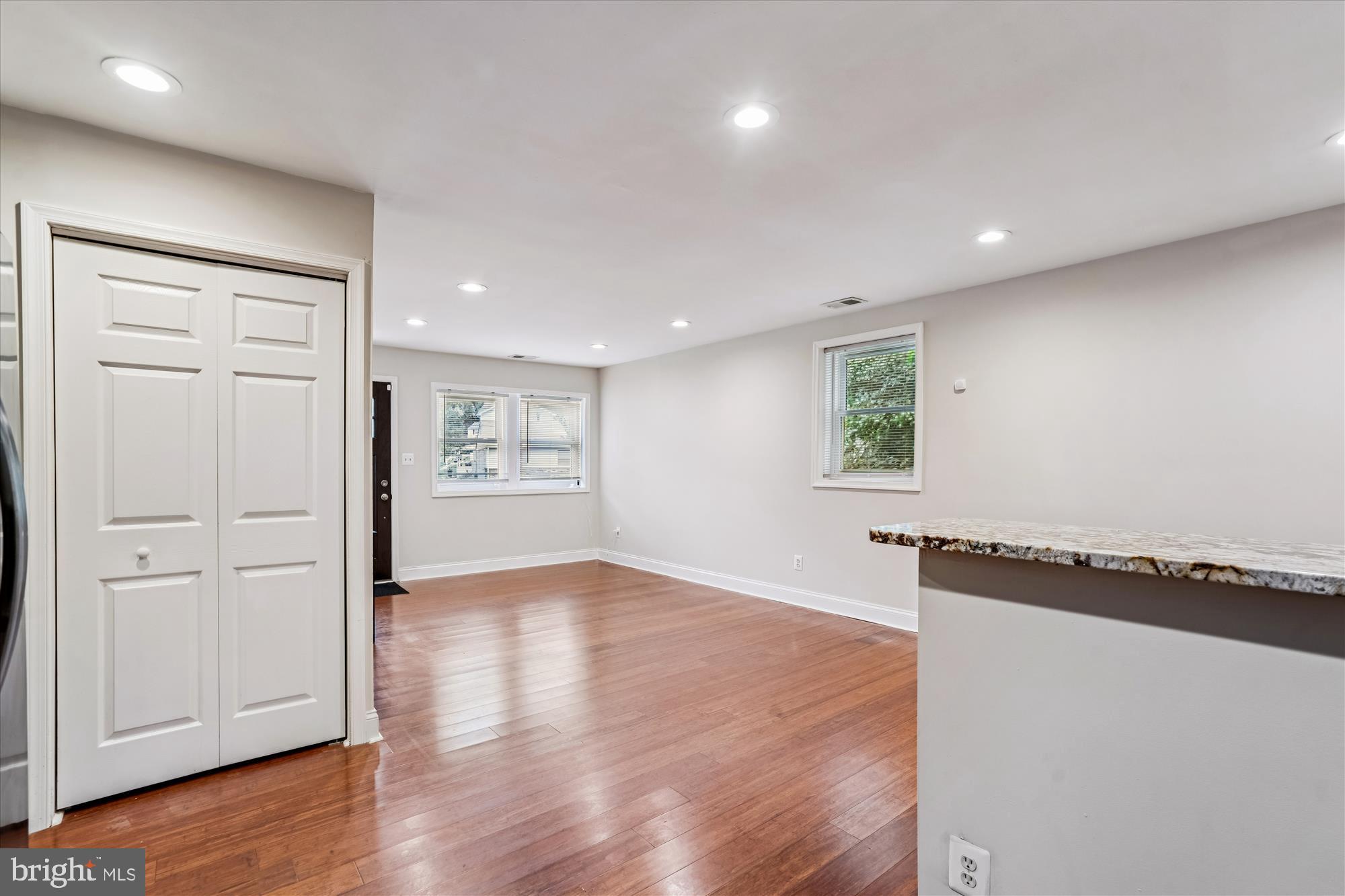 GLENARDEN WOODS - Residential