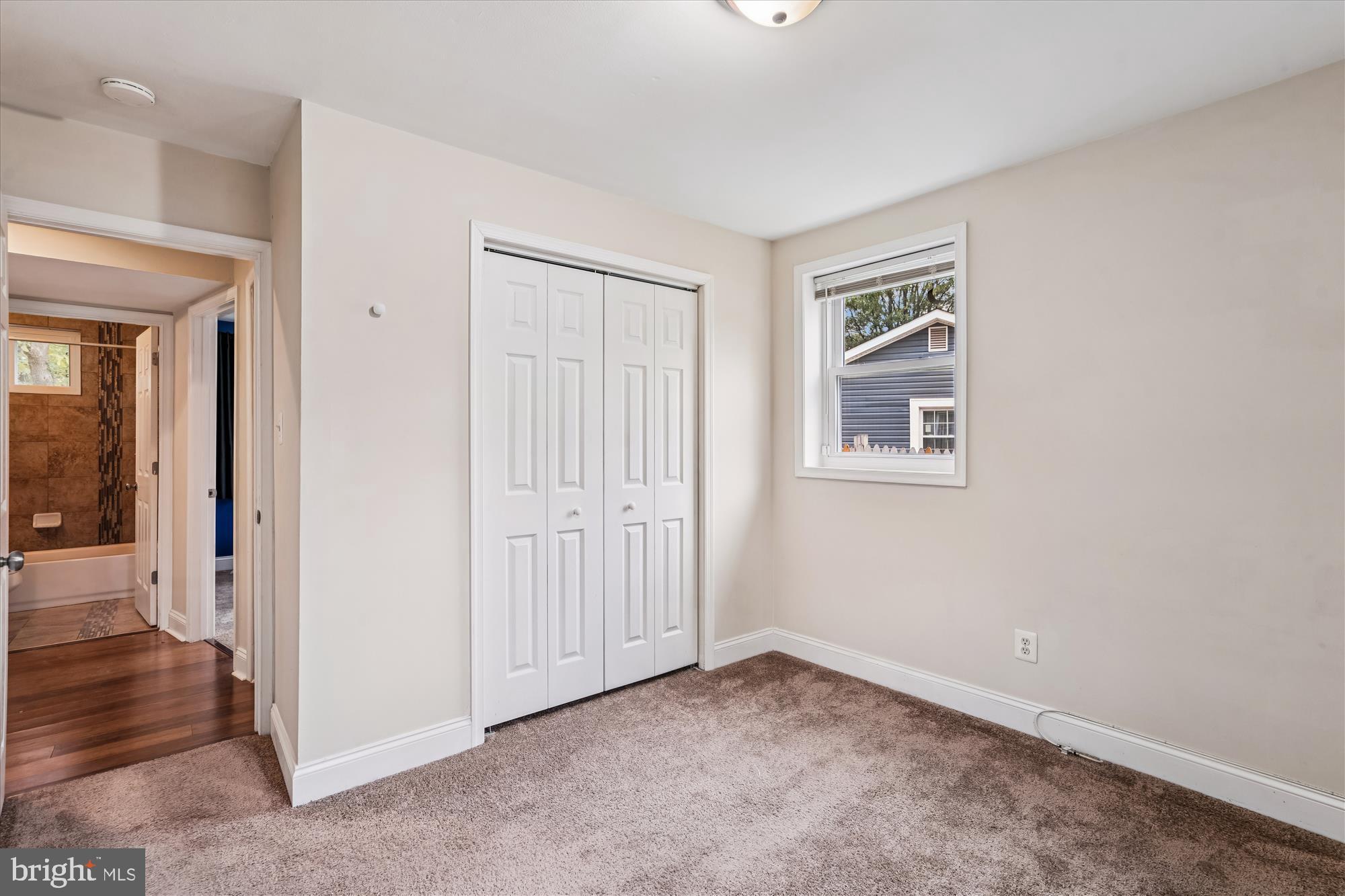 GLENARDEN WOODS - Residential