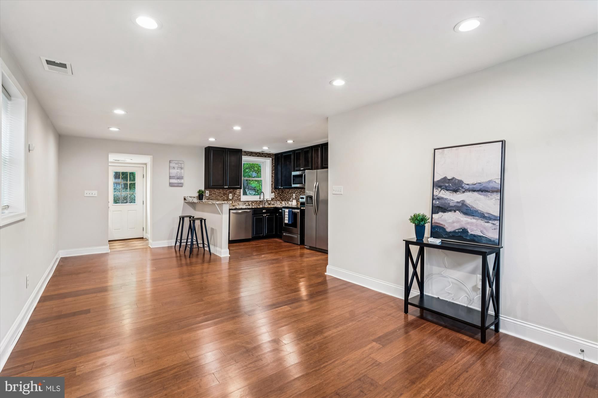 GLENARDEN WOODS - Residential