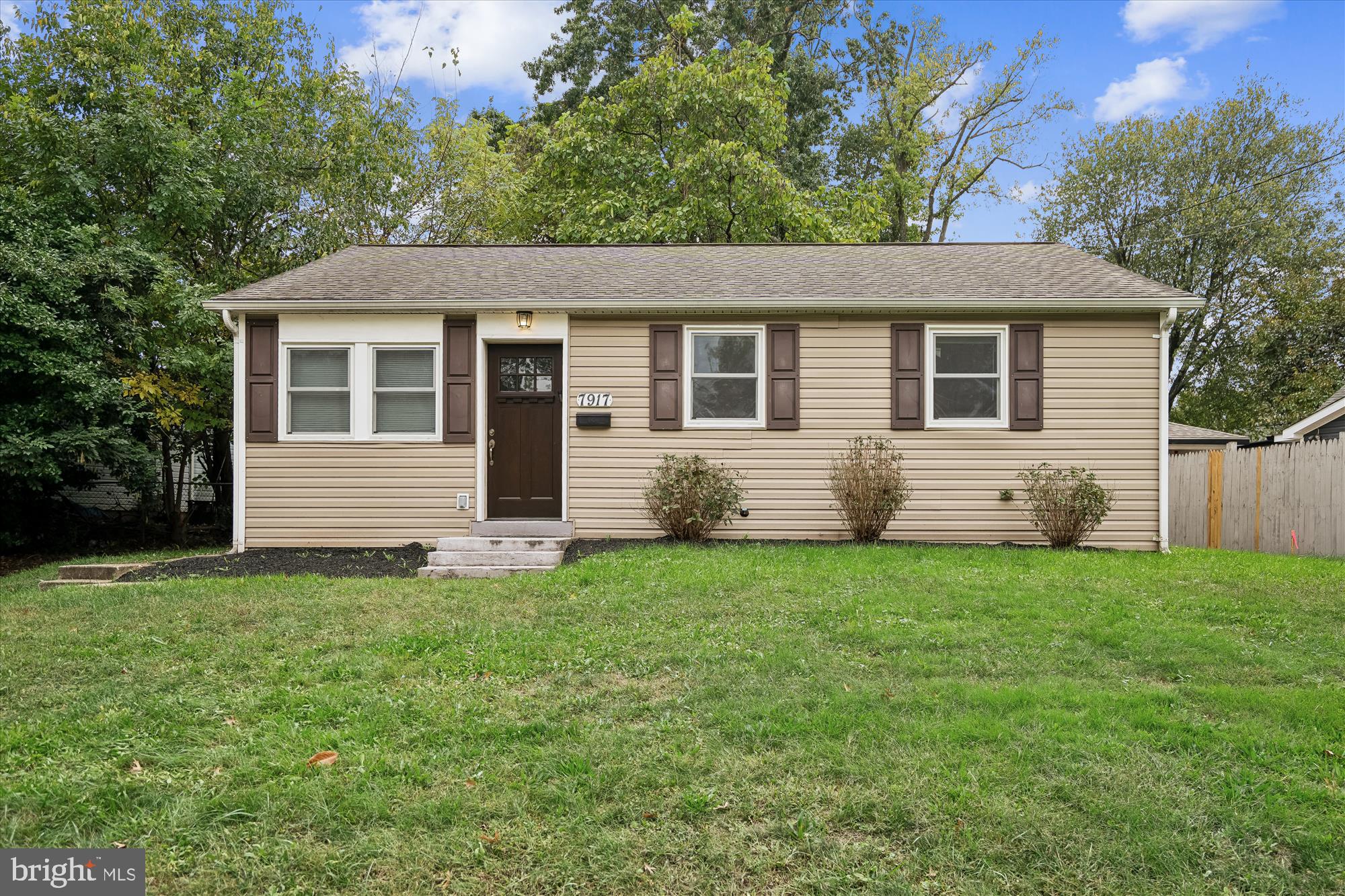 GLENARDEN WOODS - Residential