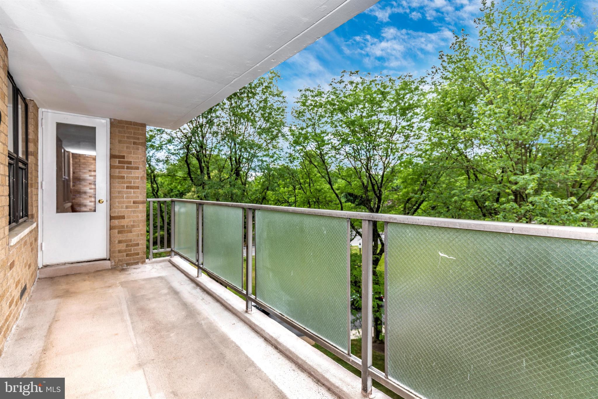 OAK HILL - Residential Lease