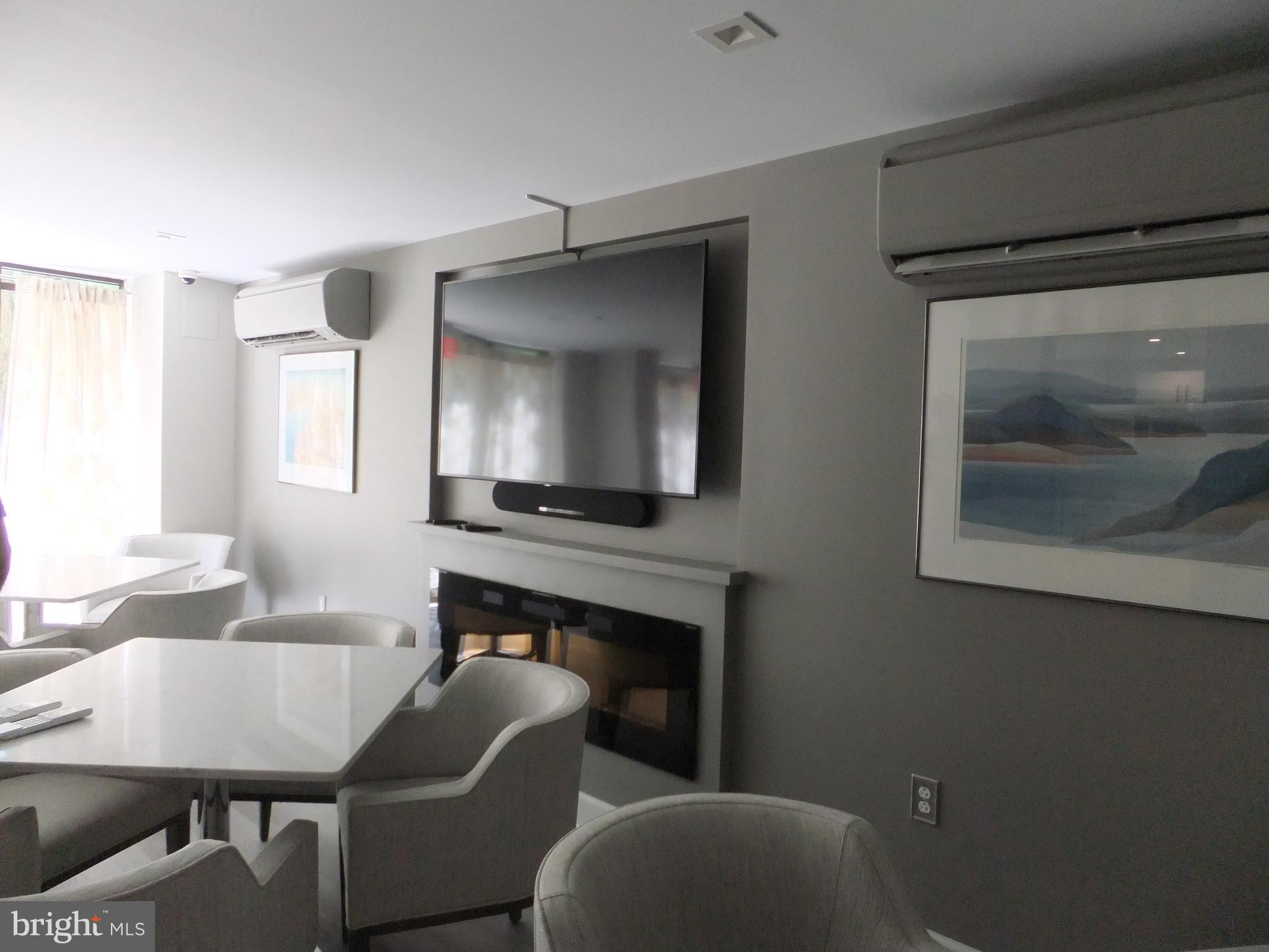 OAK HILL - Residential Lease