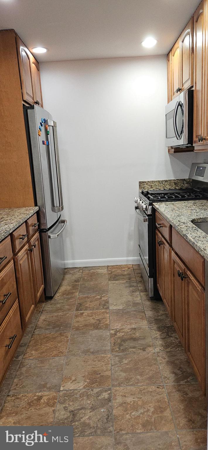 514 BRUMMEL COURT NW 514