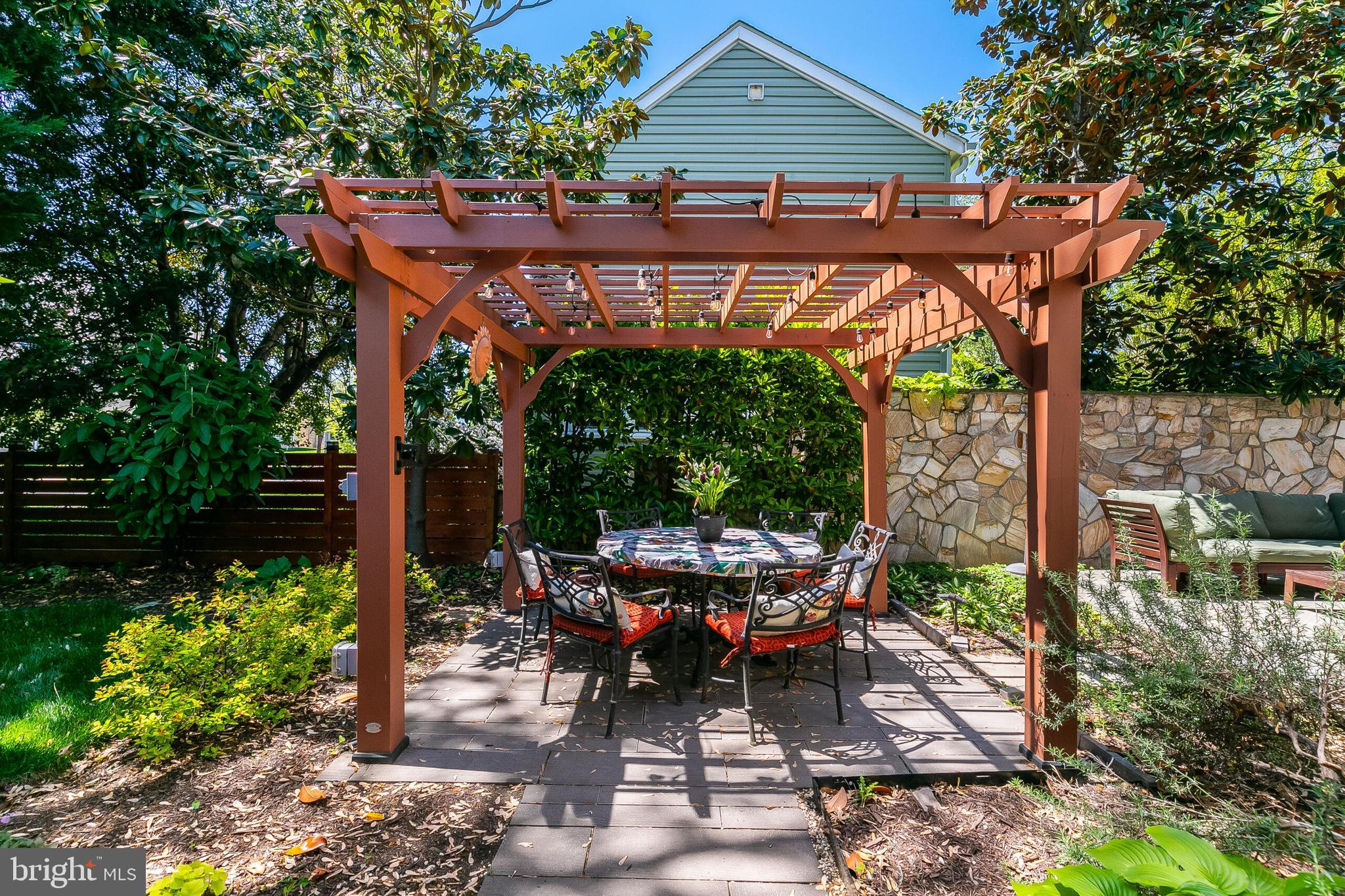 BRADDOCK HEIGHTS - Residential