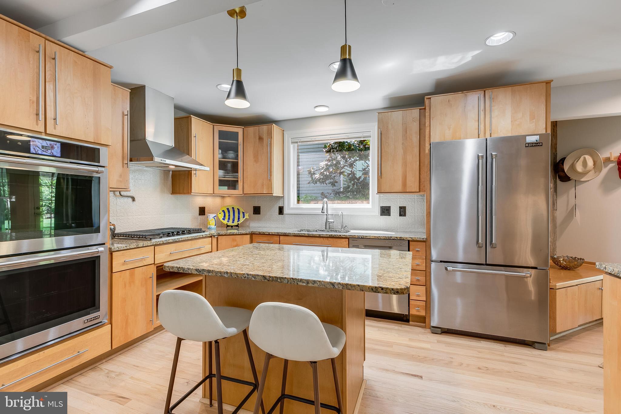 BRADDOCK HEIGHTS - Residential