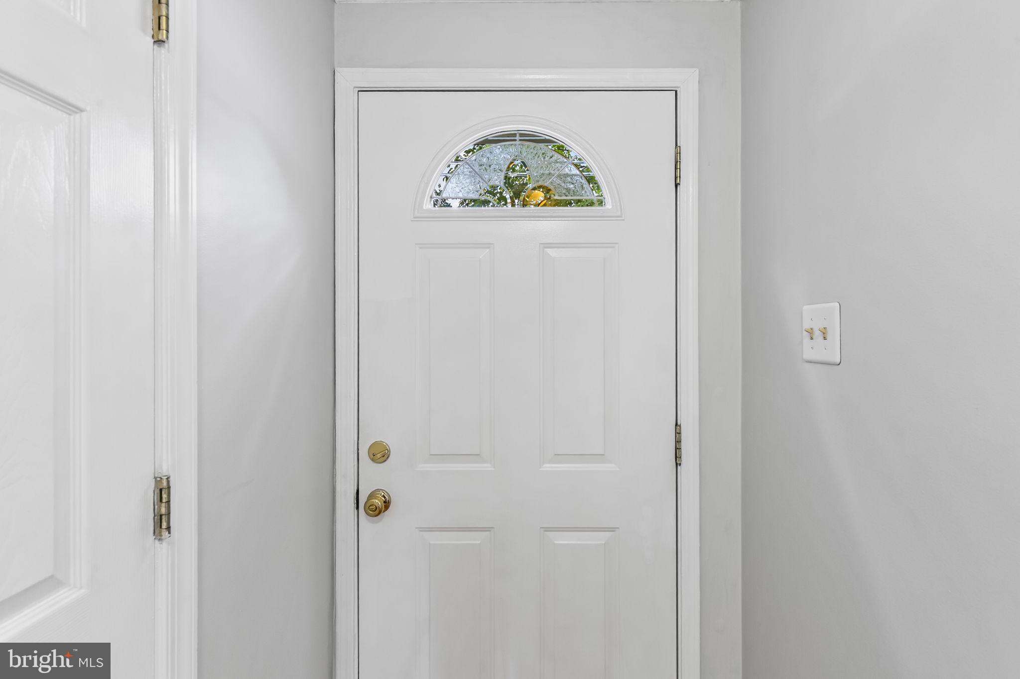 1195 PALMWOOD COURT