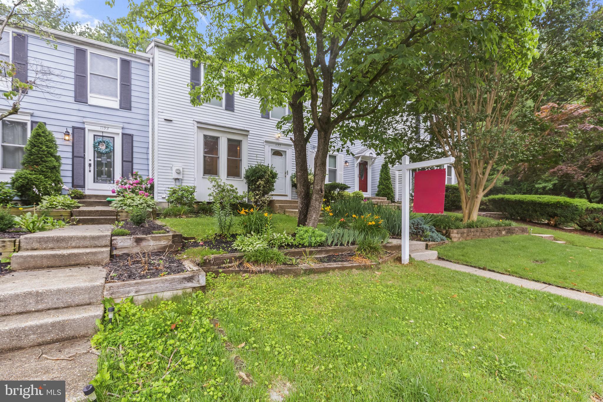1195 PALMWOOD COURT