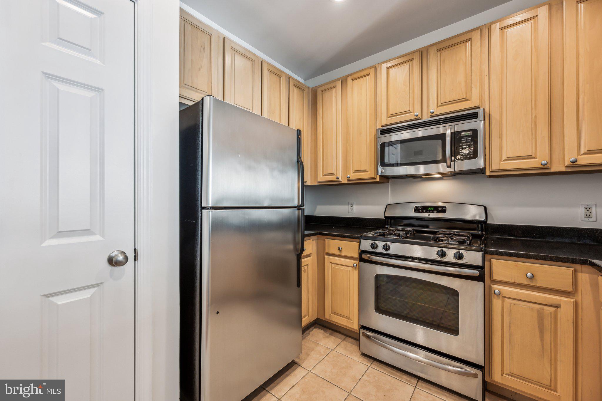 THE GROVE AT ARLINGTON - Residential