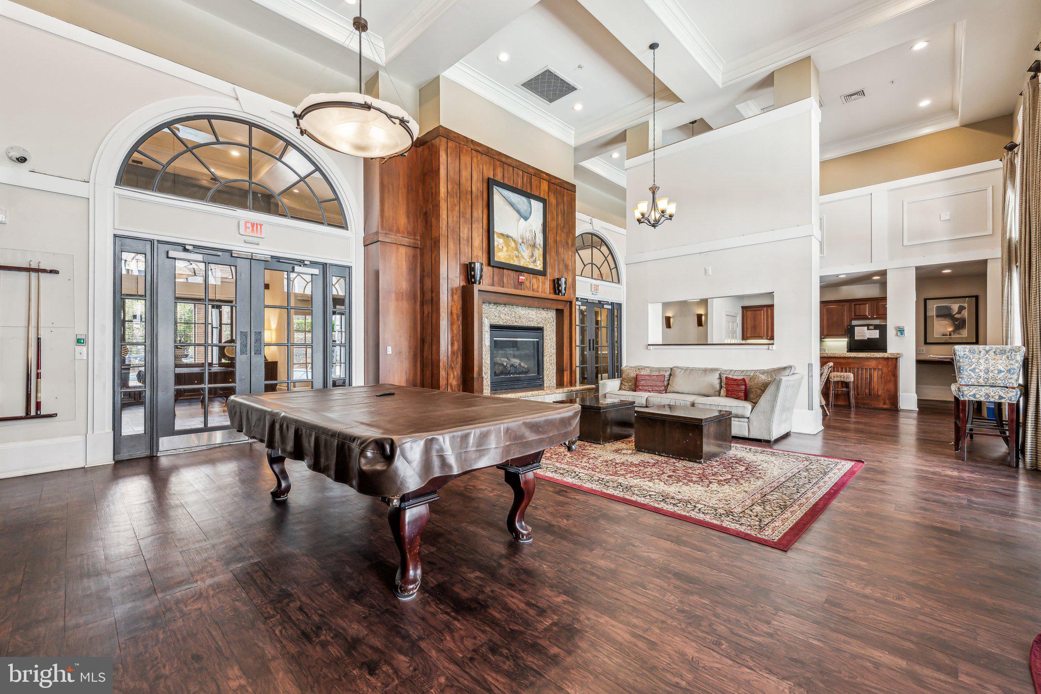 THE GROVE AT ARLINGTON - Residential