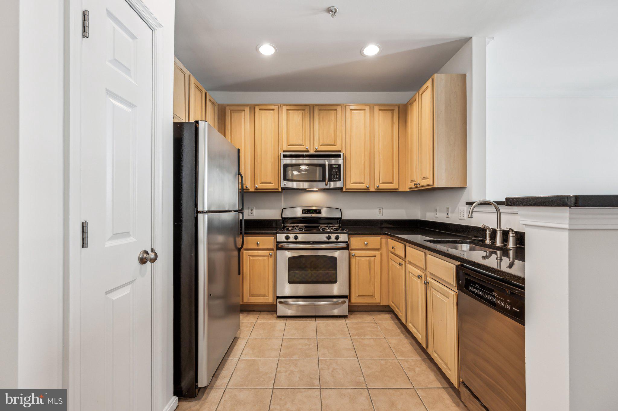 THE GROVE AT ARLINGTON - Residential