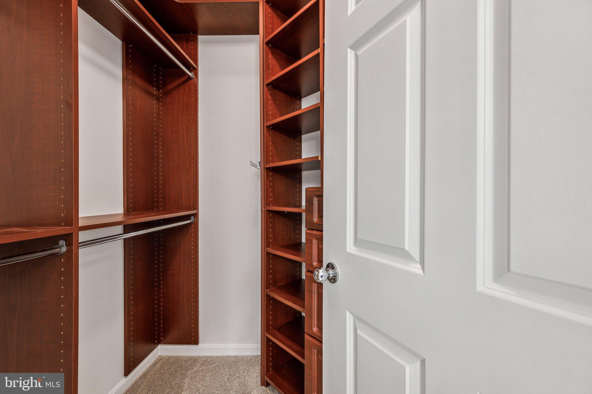 THE GROVE AT ARLINGTON - Residential