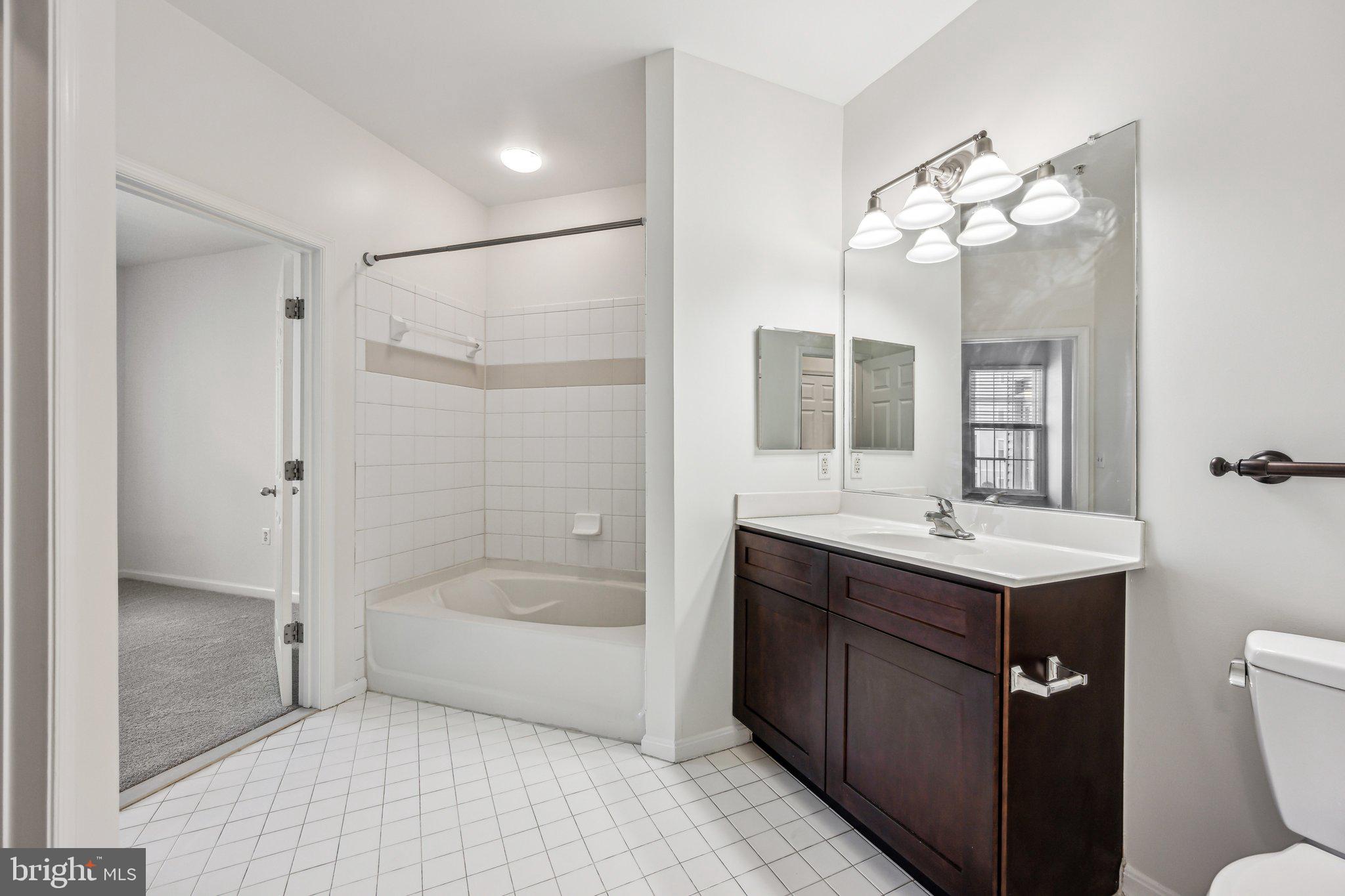 THE GROVE AT ARLINGTON - Residential