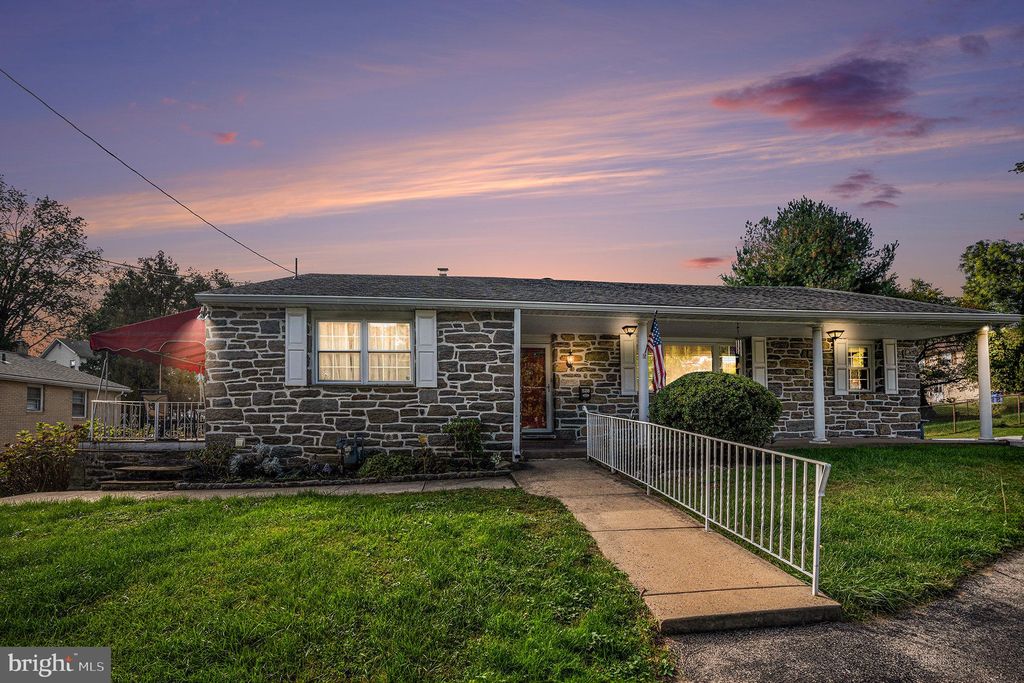 Photo of 528 Ashbourne Road, CHELTENHAM, PA 19012 (MLS # PAMC2155560)