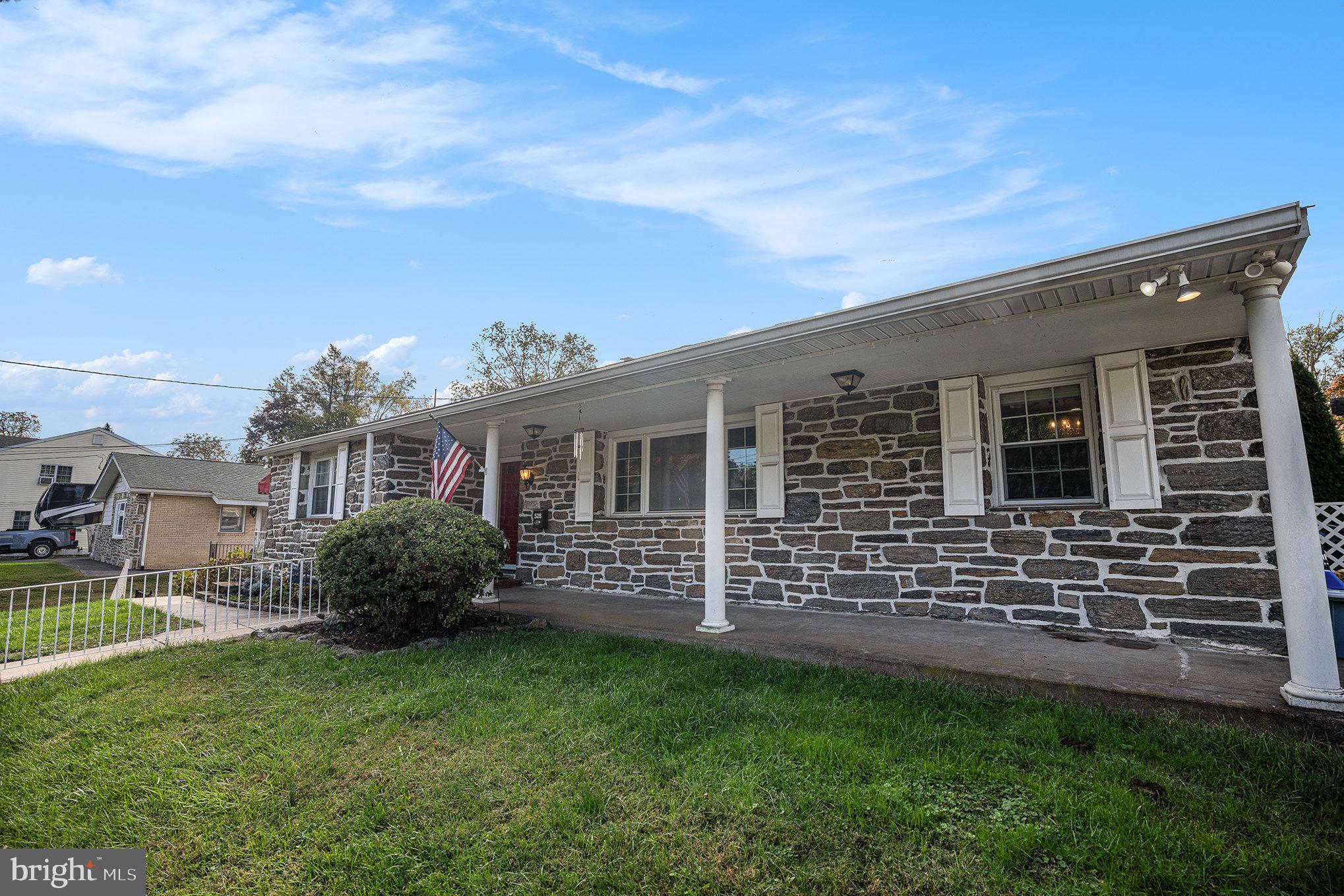 528 ASHBOURNE ROAD