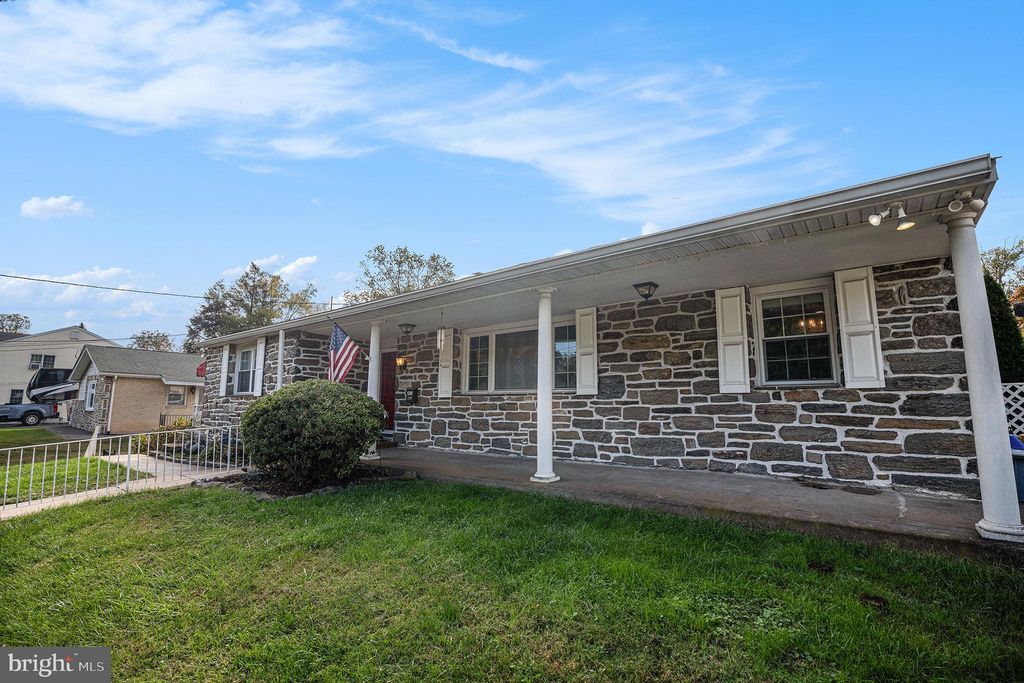Photo of 528 Ashbourne Road, CHELTENHAM, PA 19012 (MLS # PAMC2155560)