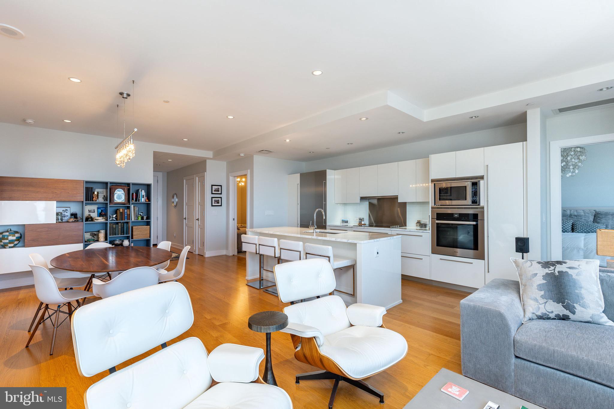 CENTER CITY - Residential