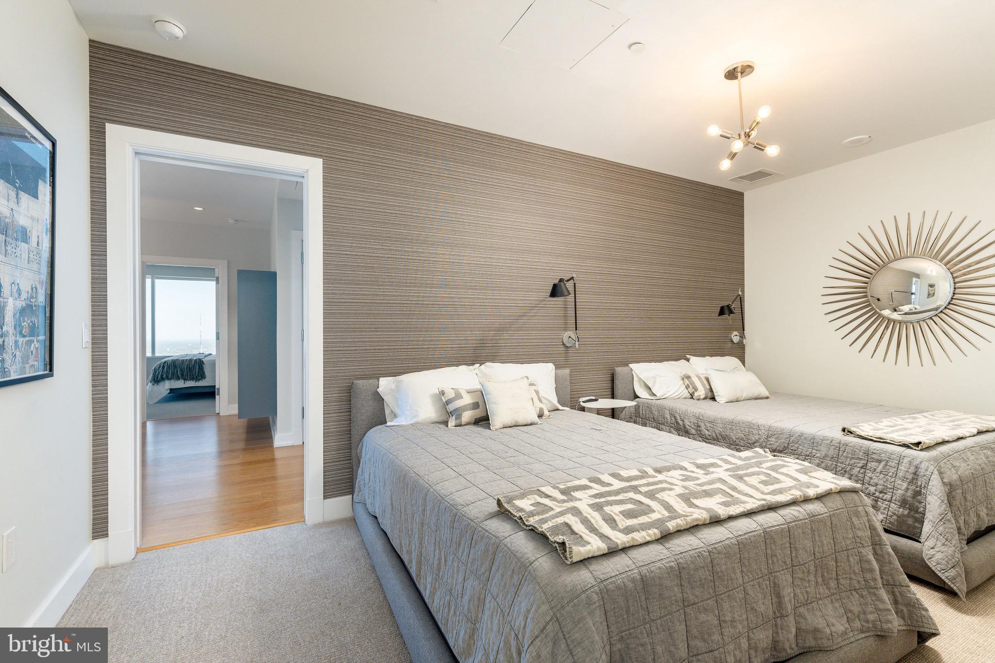 CENTER CITY - Residential