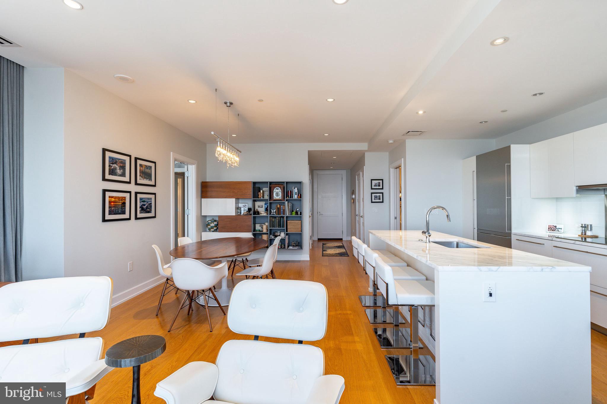 CENTER CITY - Residential