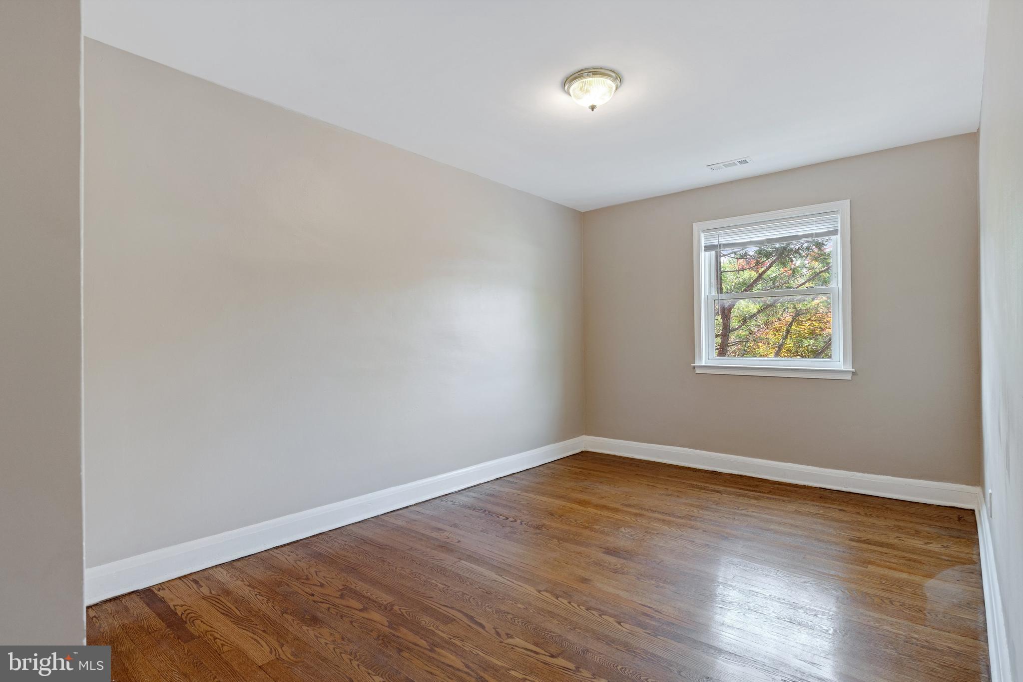 BURLEITH - LEIGHTON - Residential Lease