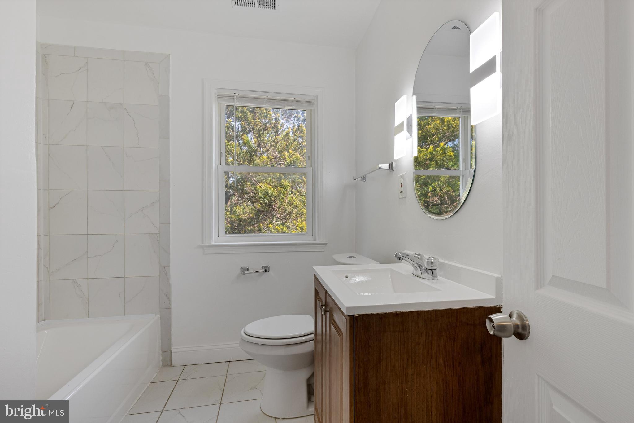 BURLEITH - LEIGHTON - Residential Lease