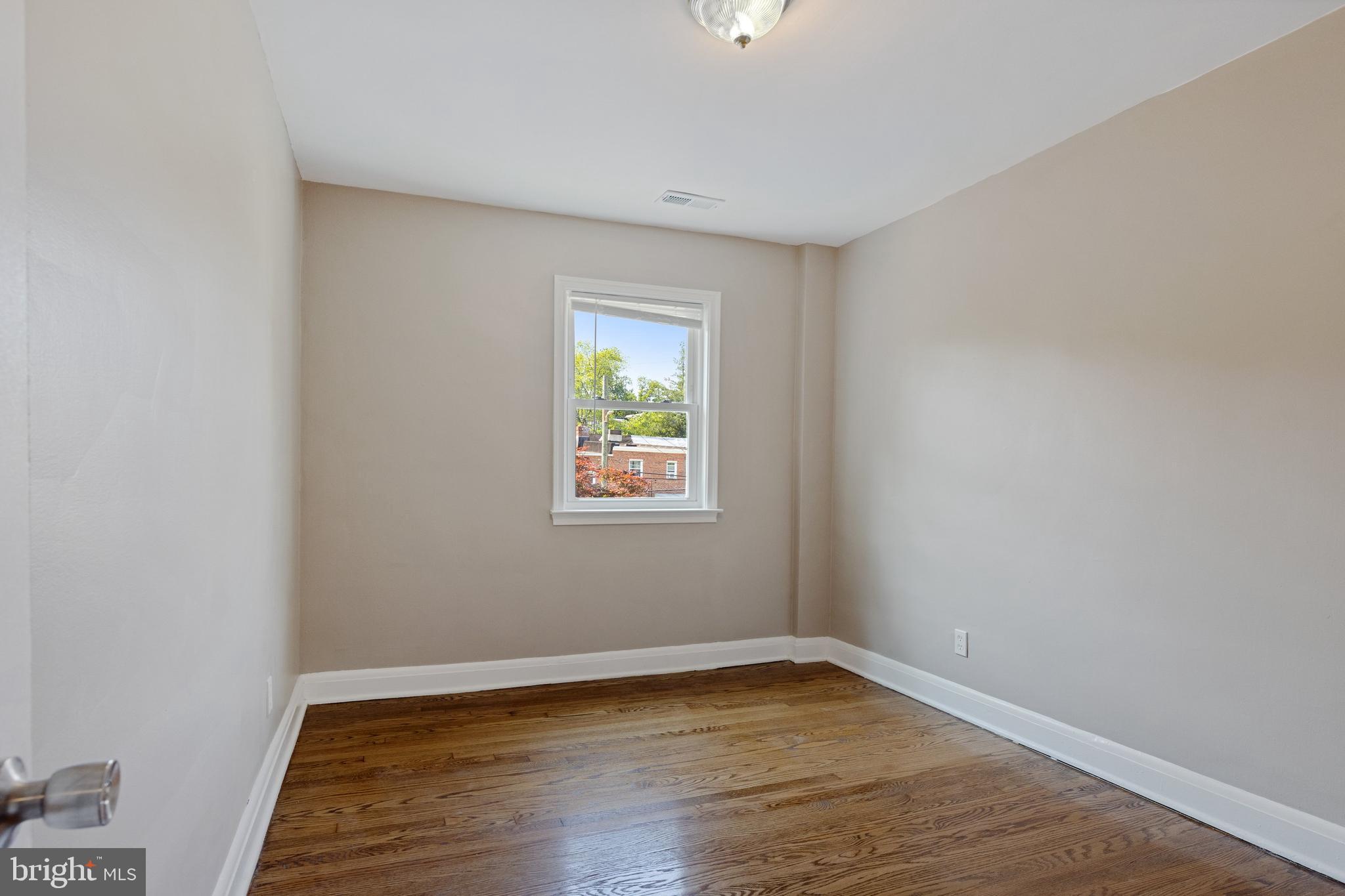 BURLEITH - LEIGHTON - Residential Lease